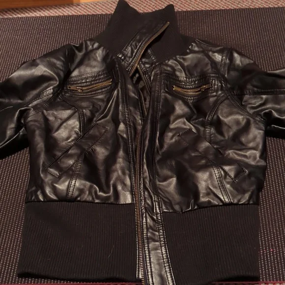 Pleather jacket - Picture 2 of 4